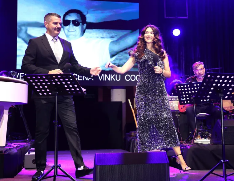 Zvijezde zapjevale u čast Vinku Coci, pogledajte tko je sve nastupio