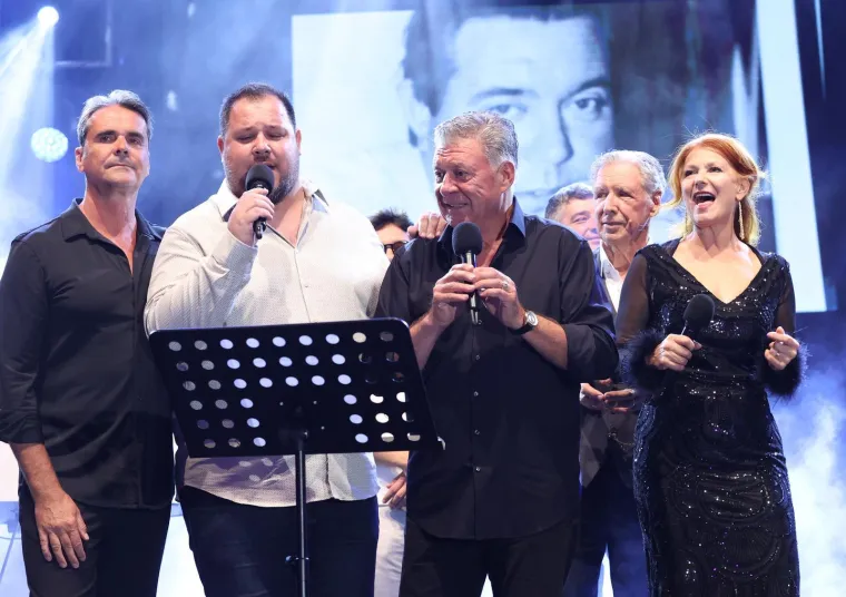 Zvijezde zapjevale u čast Vinku Coci, pogledajte tko je sve nastupio