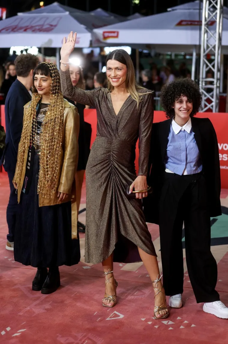 Crveni tepih pun ljepotica: Ove dame oborile su sve s nogu svojim modnim izdanjima