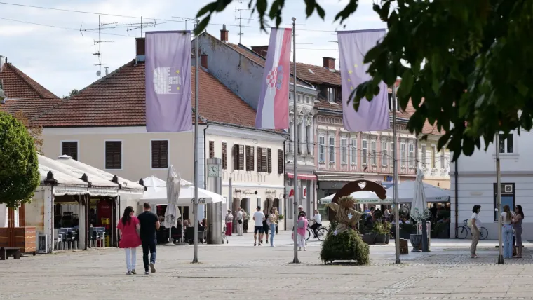 Dok su neki lagano šetali, ona je trčala: Malo tko nije primijetio atraktivnu sportašicu