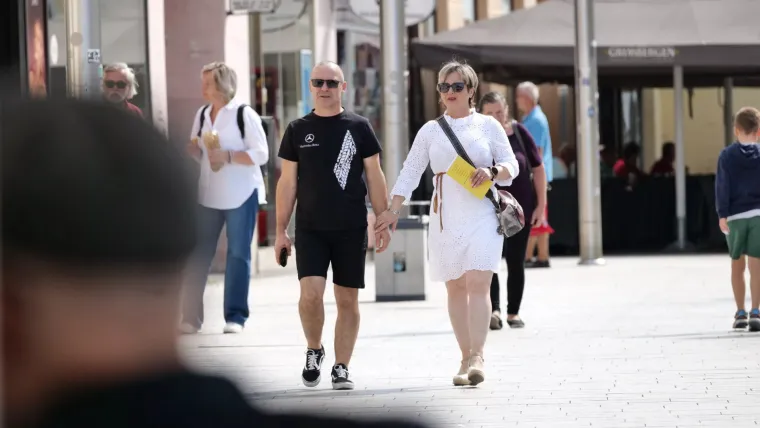 Dok su neki lagano šetali, ona je trčala: Malo tko nije primijetio atraktivnu sportašicu