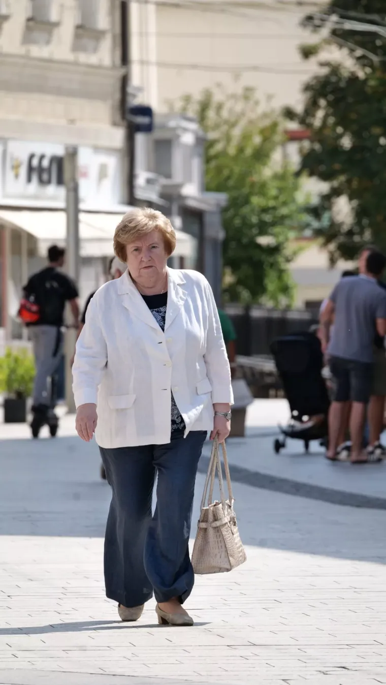 Dok su neki lagano šetali, ona je trčala: Malo tko nije primijetio atraktivnu sportašicu