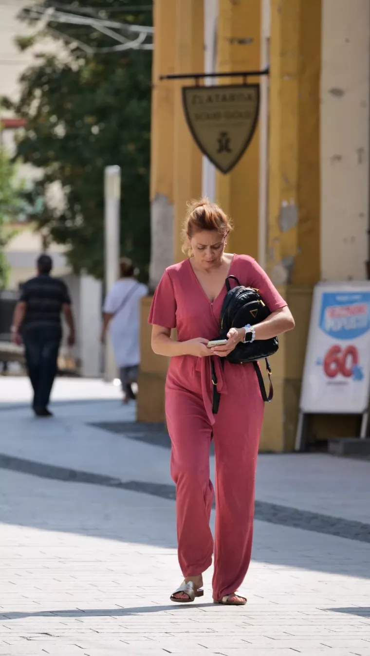 Dok su neki lagano šetali, ona je trčala: Malo tko nije primijetio atraktivnu sportašicu