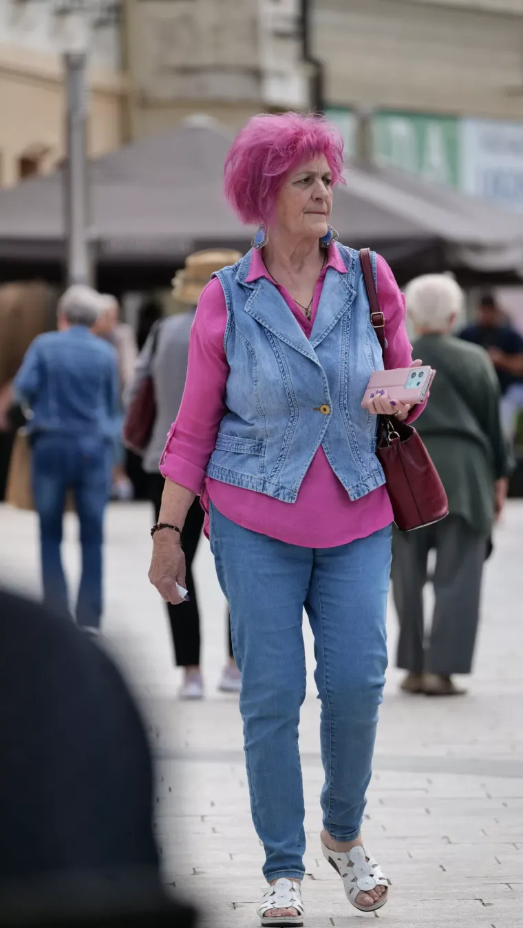 Dok su neki lagano &scaron;etali, ona je trčala: Malo tko nije primijetio atraktivnu sporta&scaron;icu