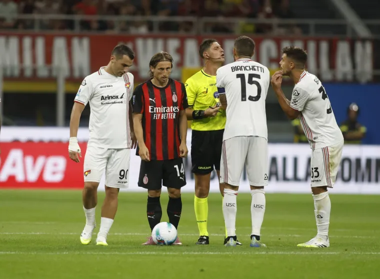 San Siro je ustao na noge: Evo &scaron;to je Luka Modrić napravio u prvom nastupu za Milan