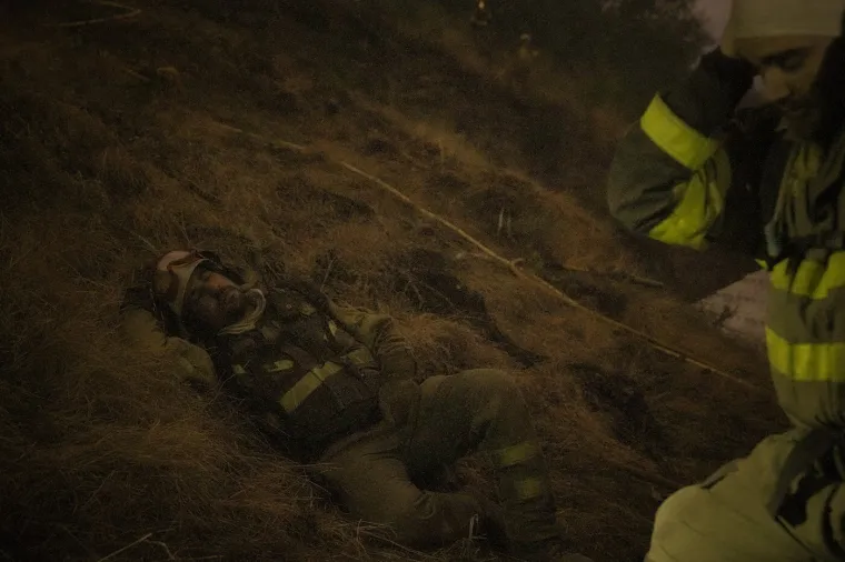 Toplinski val opustošio Europu: Izmučeni vatrogasci se već mjesec dana bore sa šumskim požarima