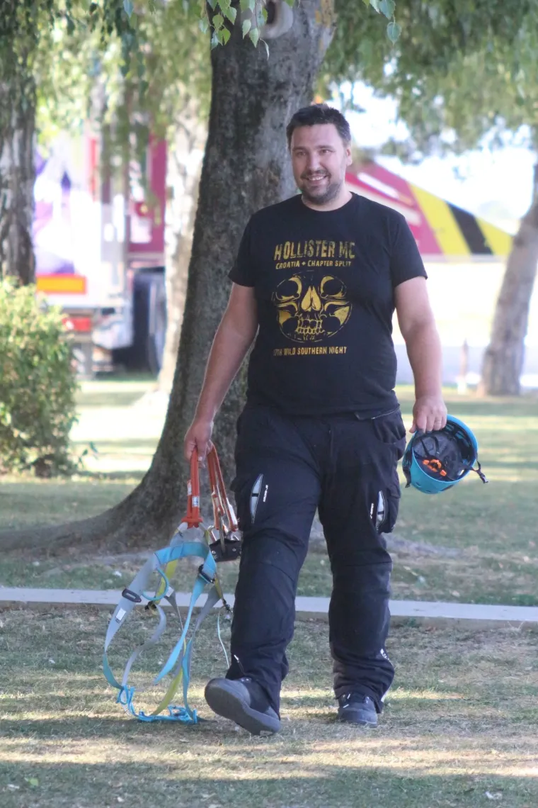 Cura se spu&scaron;tala zip lineom, a haljina joj lepr&scaron;ala na vjetru: Evo kako je bilo u Međimurju