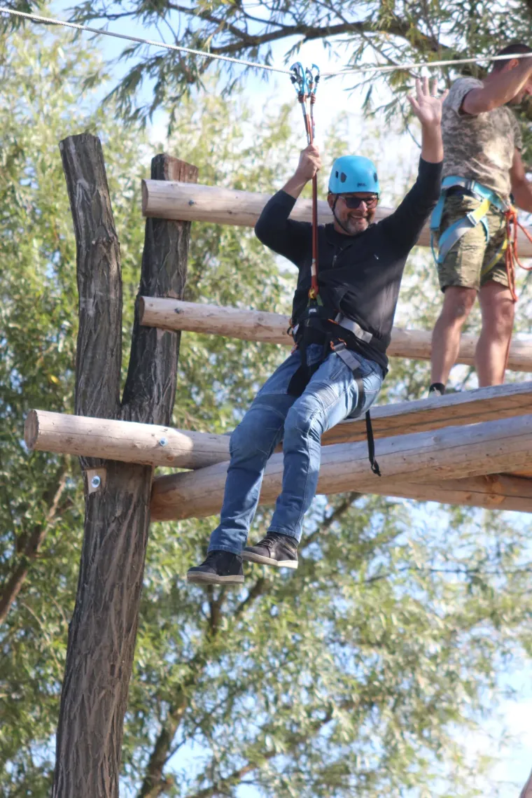 Cura se spu&scaron;tala zip lineom, a haljina joj lepr&scaron;ala na vjetru: Evo kako je bilo u Međimurju