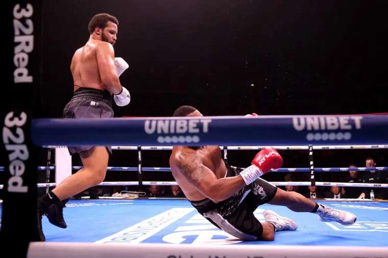 Čitav svijet priča o opakom 20-godi&scaron;njaku kojeg se svi boje! On je strah i trepet svima