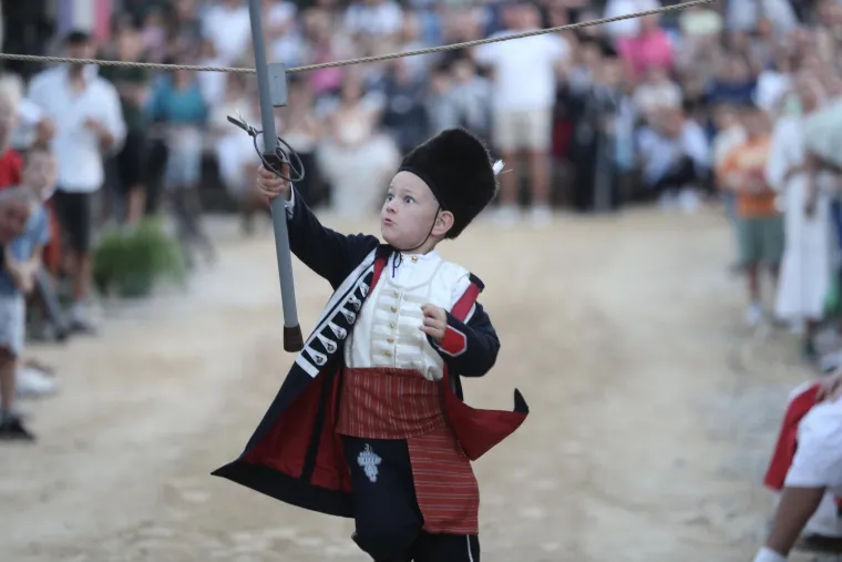 I ovaj put pogodio u sridu: Niko je drugu godinu zaredom pobjednik dječje Alke