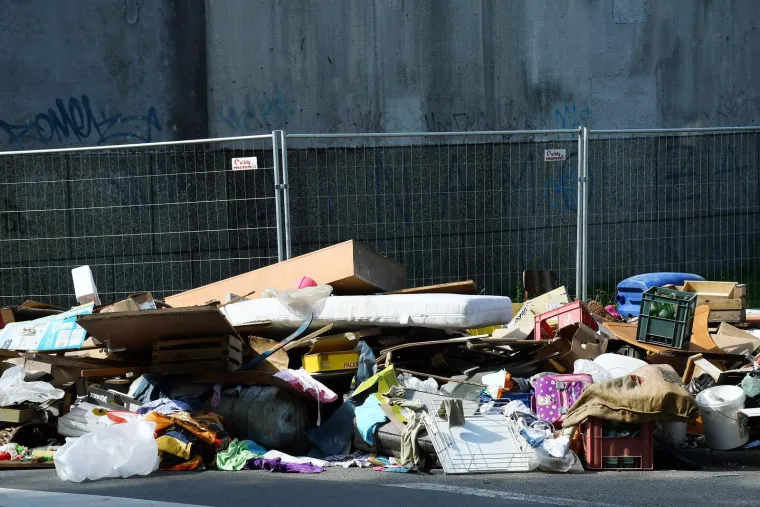 Ružni prizori, ovaj hrvatski grad je zatrpan otpadom: 'Nažalost, kvar jo&scaron; nije otklonjen'