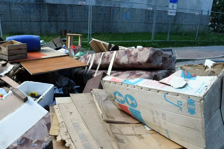 Ružni prizori, ovaj hrvatski grad je zatrpan otpadom: 'Nažalost, kvar jo&scaron; nije otklonjen'