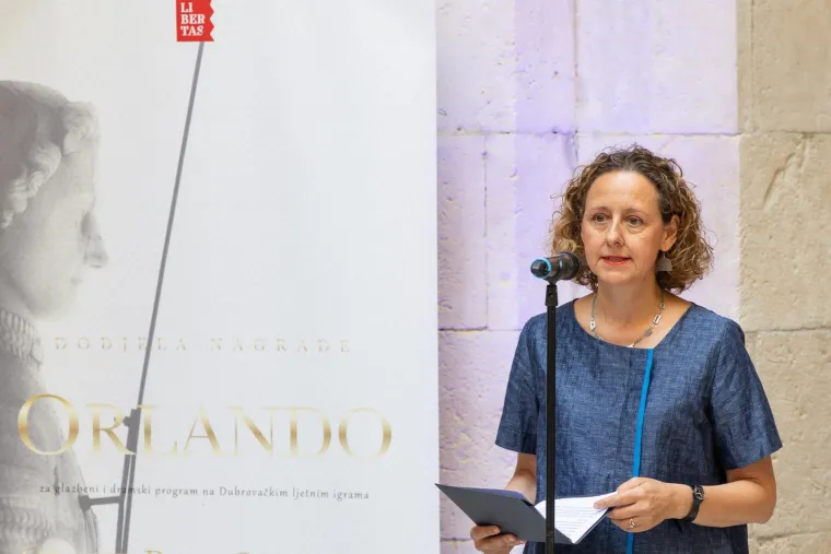 Osmijeh nije skidala s lica: Helena Minić Matanić stala je pred kamere, a ovo je razlog