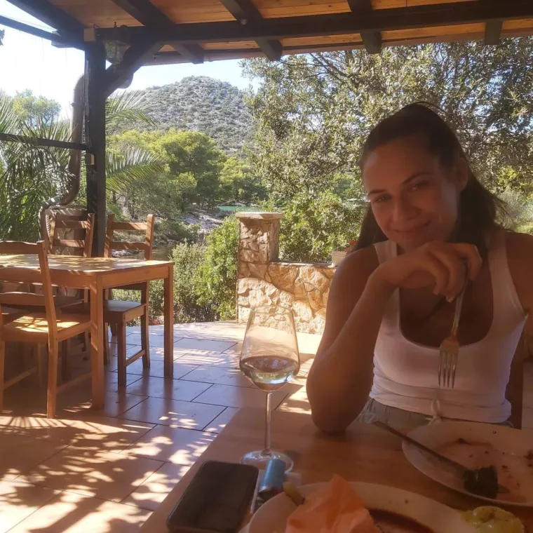 Tko je kći kontroverznog branitelja? Pjeva pjesme Arkanove udovice i brani tatu na dru&scaron;tvenim mrežama