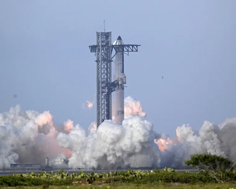 Musk na korak od Marsa, SpaceX uspje&scaron;no lansiran u svemir: Ovo je bio spektakl!