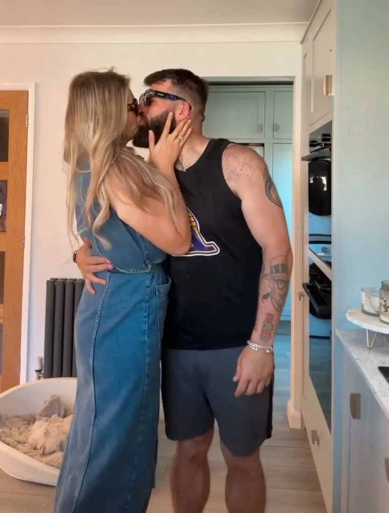 Odustali od kupnje kuće pa potro&scaron;ili 20 tisuća funti na mr&scaron;avljenje: Zajedno skinuli 150 kilograma