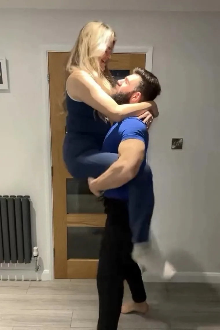 Odustali od kupnje kuće pa potro&scaron;ili 20 tisuća funti na mr&scaron;avljenje: Zajedno skinuli 150 kilograma