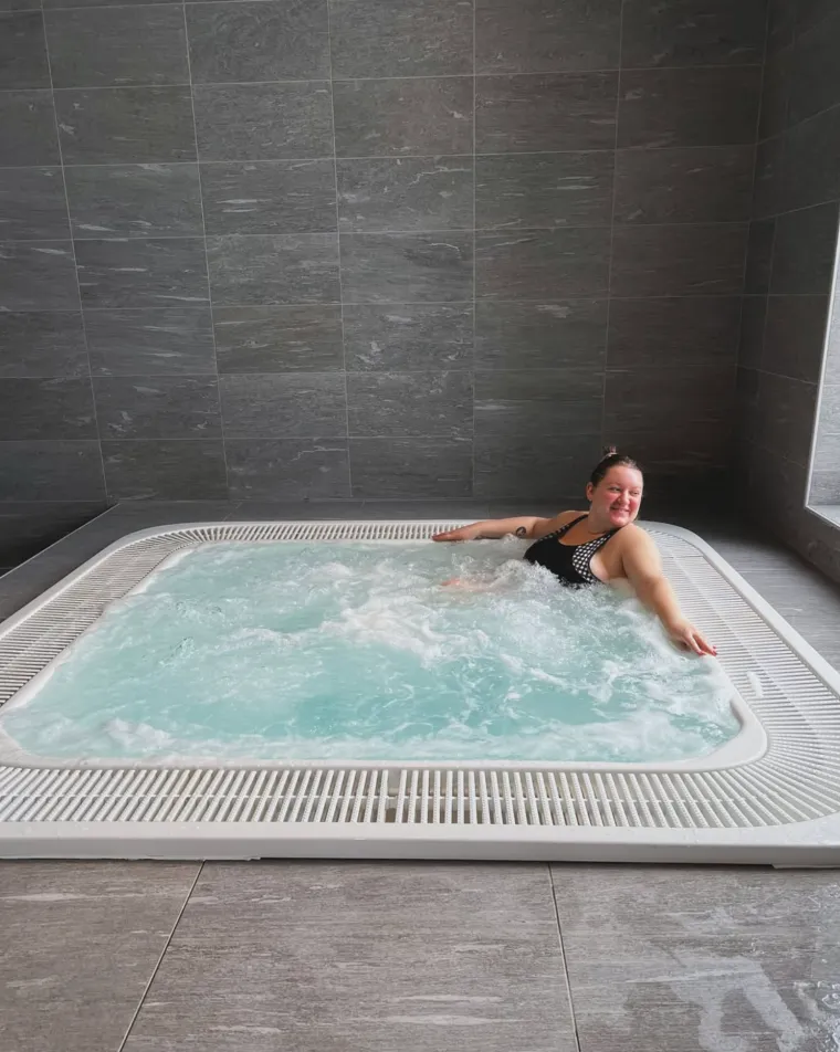 Ona osvaja influencersku scenu: Zbog viška kilograma bila zlostavljana, a sad ih ponosno pokazuje