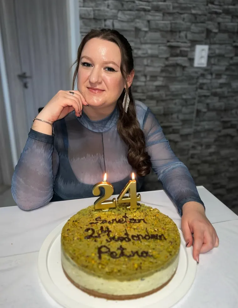 Ona osvaja influencersku scenu: Zbog viška kilograma bila zlostavljana, a sad ih ponosno pokazuje