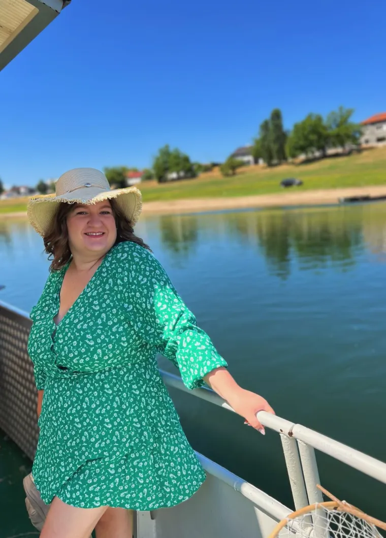 Ona osvaja influencersku scenu: Zbog viška kilograma bila zlostavljana, a sad ih ponosno pokazuje