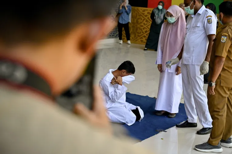 Javno bičevanje u 21. stoljeću: Kažnjeni zbog preljuba, kockanja i ljubavi prema istom spolu