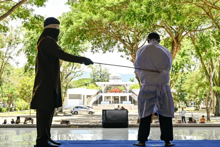 Javno bičevanje u 21. stoljeću: Kažnjeni zbog preljuba, kockanja i ljubavi prema istom spolu