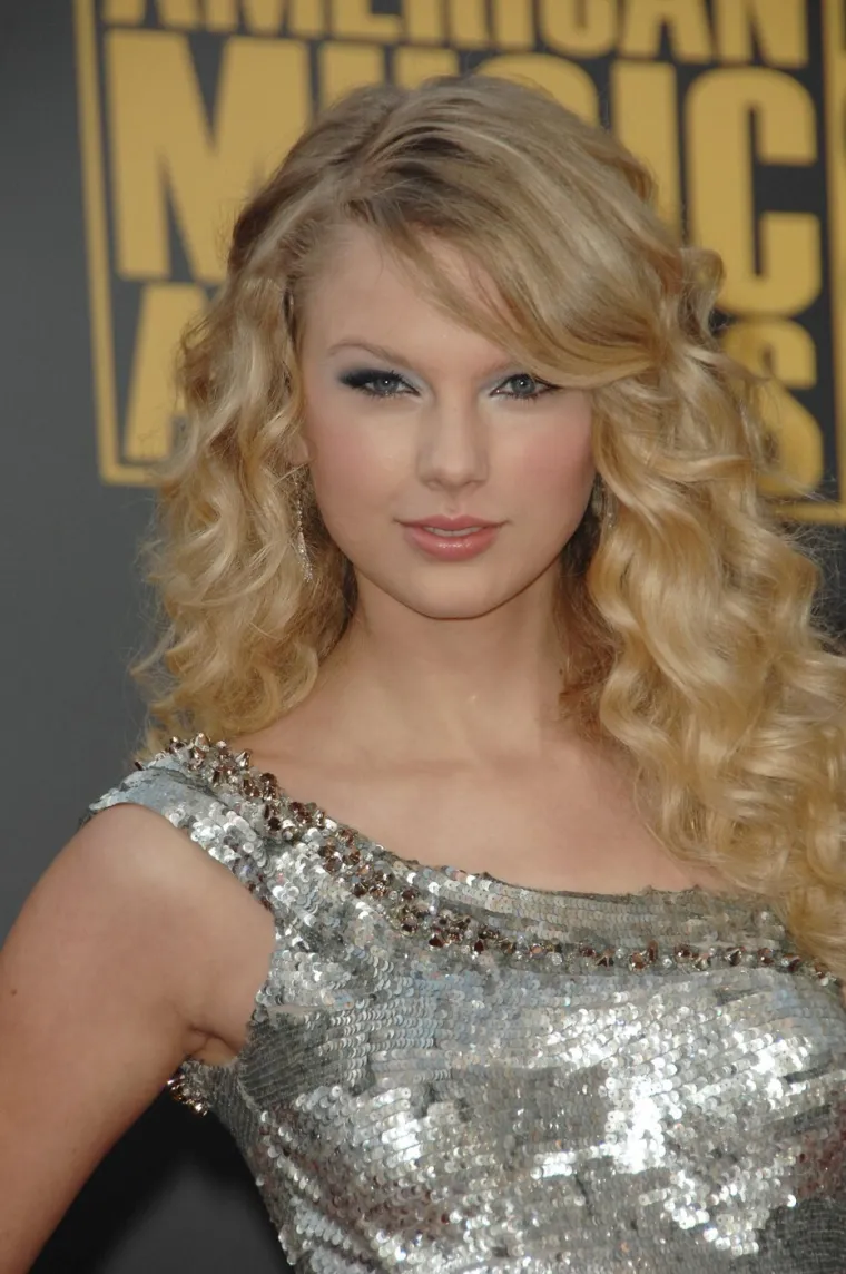 Jedna od najvećih pop zvijezdi dana&scaron;njice slavi rođendan: Taylor Swift puni 36