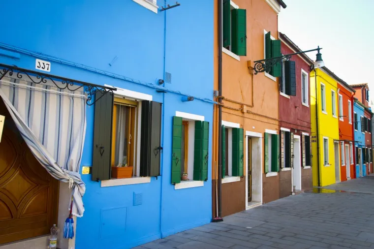 Ovo želite posjetiti: Kuće izgledaju kao slikarsko platno, a cijelo mjesto kao da je izašlo iz bajke