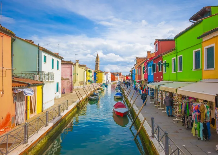 Ovo želite posjetiti: Kuće izgledaju kao slikarsko platno, a cijelo mjesto kao da je izašlo iz bajke