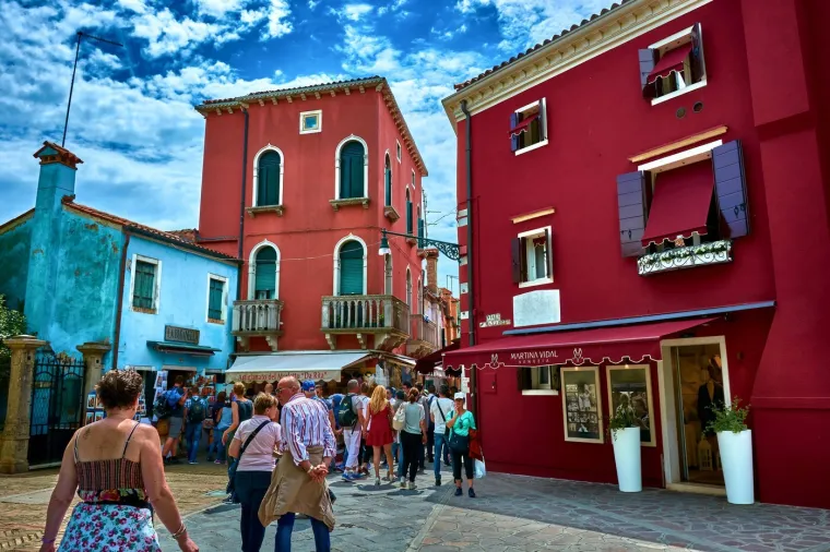 Ovo želite posjetiti: Kuće izgledaju kao slikarsko platno, a cijelo mjesto kao da je izašlo iz bajke