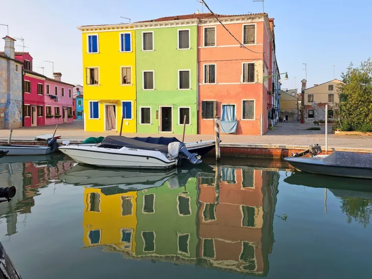 Ovo želite posjetiti: Kuće izgledaju kao slikarsko platno, a cijelo mjesto kao da je iza&scaron;lo iz bajke