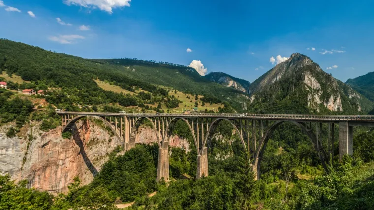 To nije planina, već živa legenda. Para nebo, skriva šapat davnina: I nalazi se u našem susjedstvu