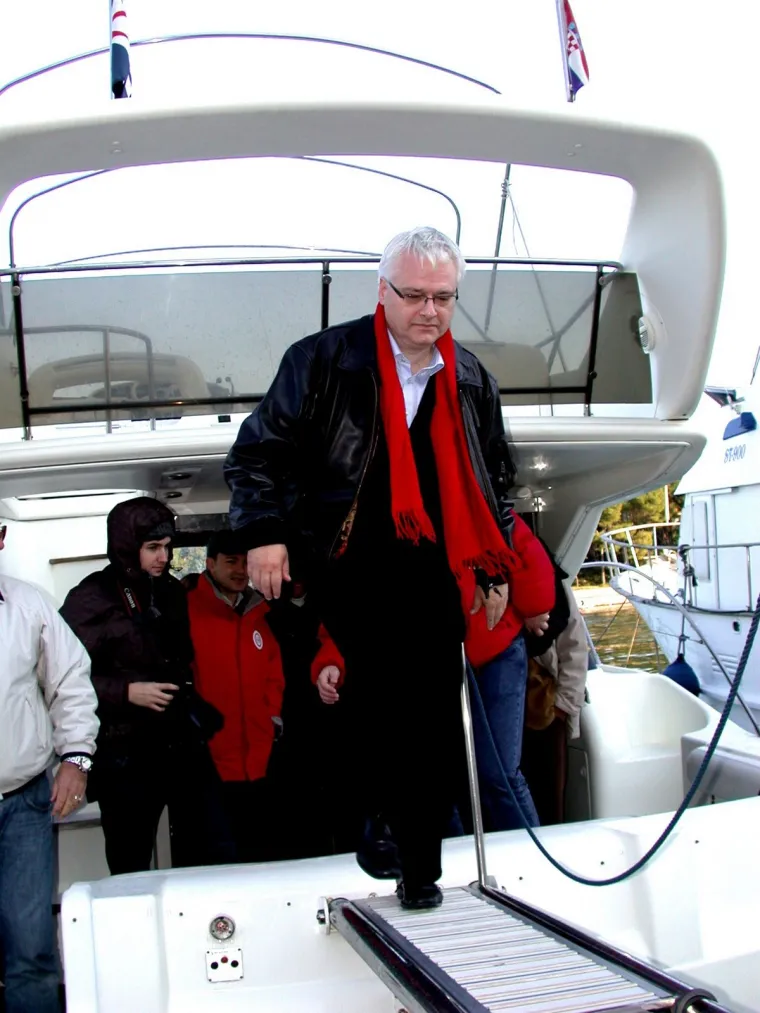 Ma tko bi ga prepoznao? Ovako je Ivo Josipović izgledao kad je služio u JNA