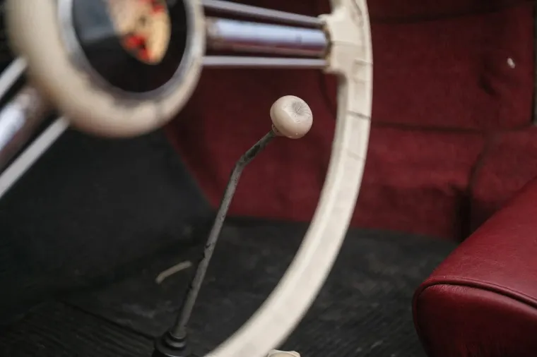 Dobili su za ovu olupinu lud novac, toliki da mogu kupiti stan u elitnom dijelu grada i jo&scaron; im ostane za more