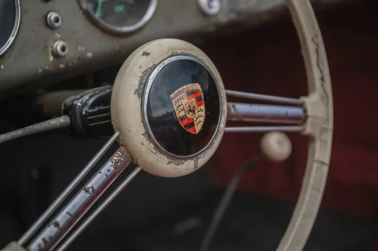 Dobili su za ovu olupinu lud novac, toliki da mogu kupiti stan u elitnom dijelu grada i jo&scaron; im ostane za more