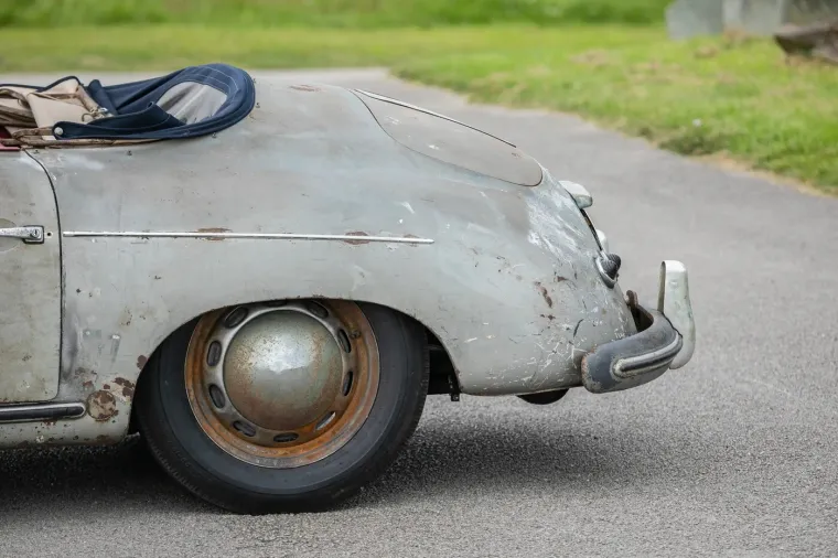 Dobili su za ovu olupinu lud novac, toliki da mogu kupiti stan u elitnom dijelu grada i jo&scaron; im ostane za more