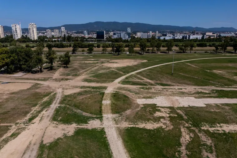 Pogledajte što je ostalo od Hipodroma nakon Thompsonova koncerta: Menadžer tvrdi bit će bolji nego prije