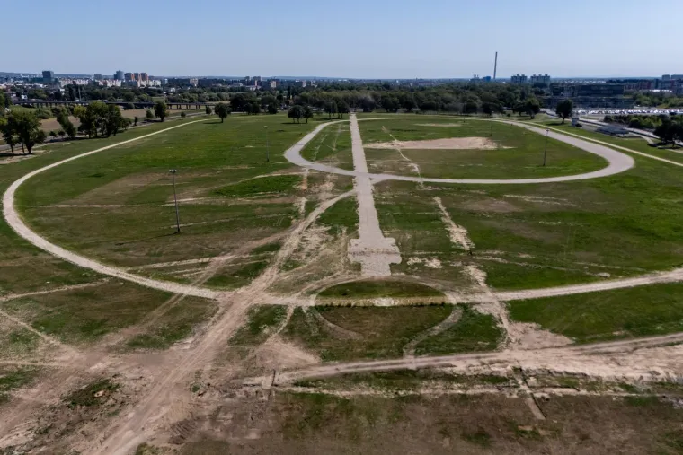 Pogledajte što je ostalo od Hipodroma nakon Thompsonova koncerta: Menadžer tvrdi bit će bolji nego prije