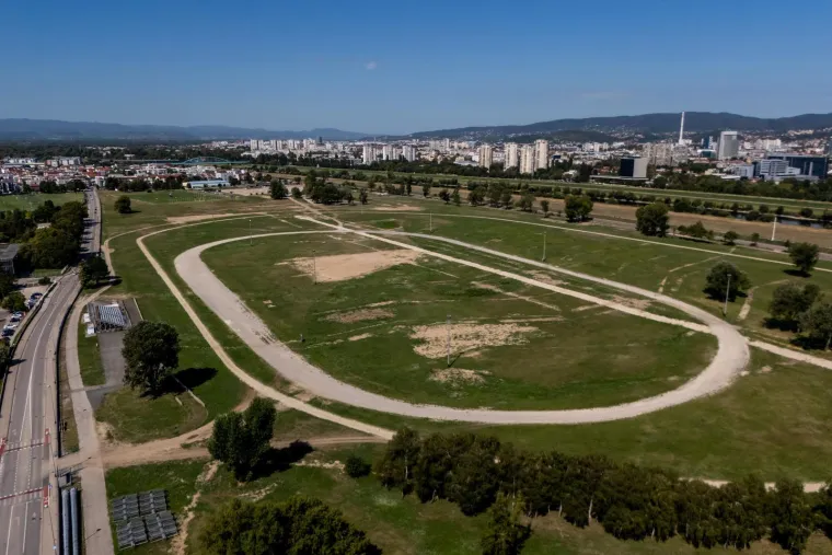 Pogledajte što je ostalo od Hipodroma nakon Thompsonova koncerta: Menadžer tvrdi bit će bolji nego prije