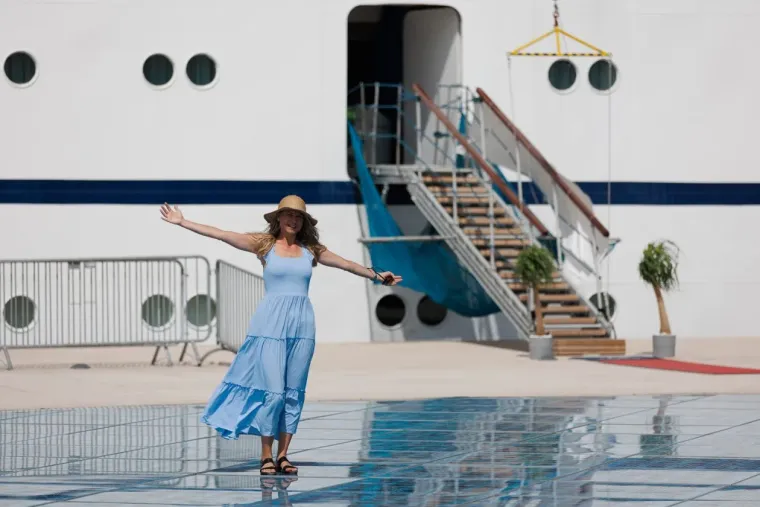 Goli trbuh, duboki dekoltei, minice i tetovaže: U Zadru je bome zagrijalo