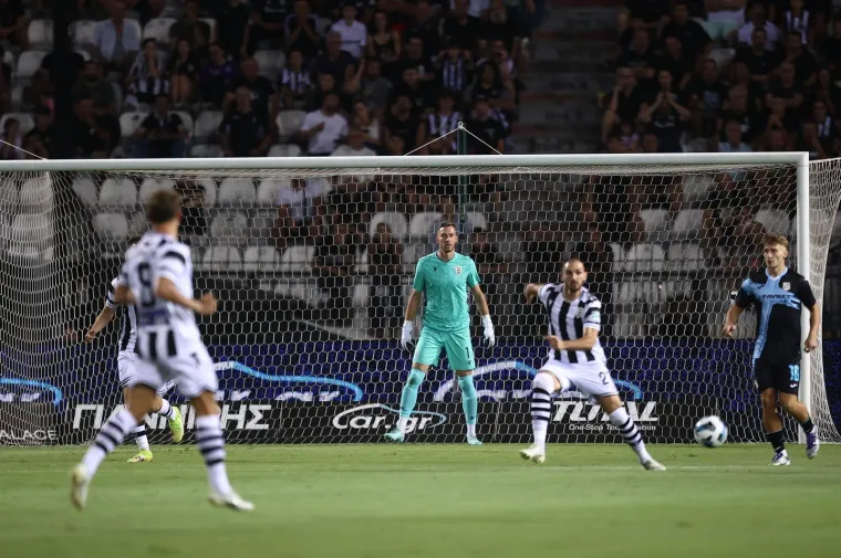 Riječanima na 'Grobnici' pustili pjesmu 'Grobara' prije početka utakmice