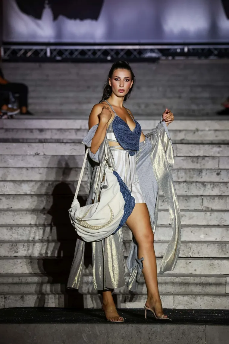 Ljepotice okupirale Rijeku: Pogledajte koje su bivše hrvatske missice nosile 17 revija