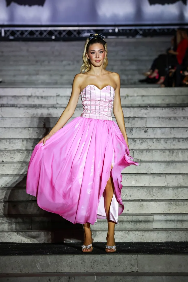 Ljepotice okupirale Rijeku: Pogledajte koje su bivše hrvatske missice nosile 17 revija