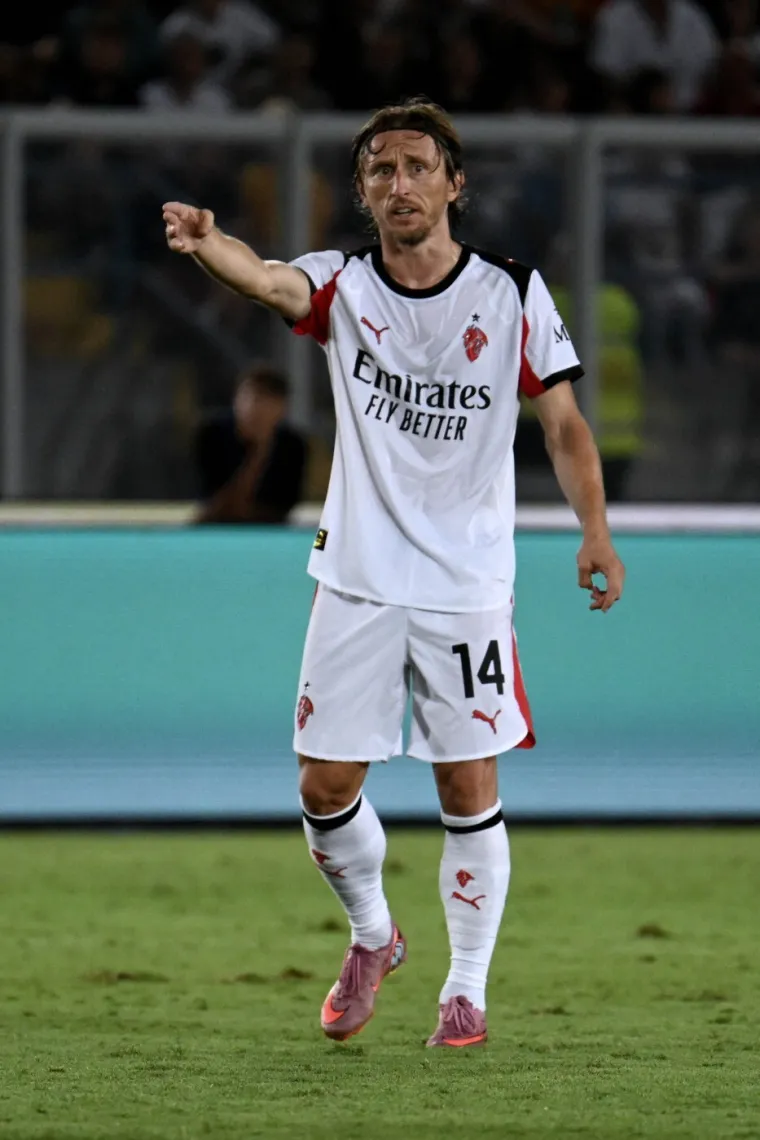 'Harry Potter dodavanja': Nogometni svijet klanja se Modriću