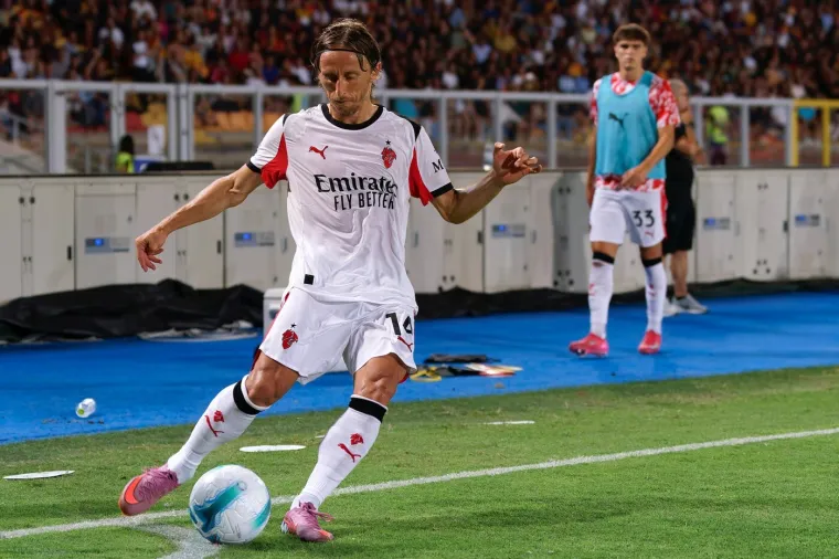 'Harry Potter dodavanja': Nogometni svijet klanja se Modriću