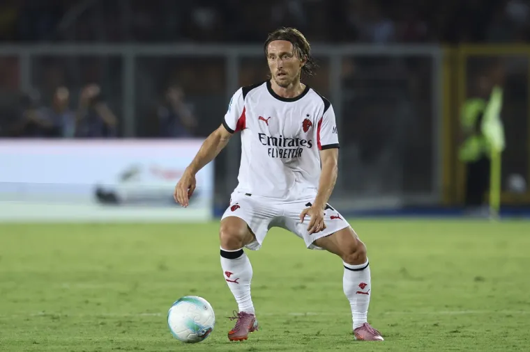 'Harry Potter dodavanja': Nogometni svijet klanja se Modriću