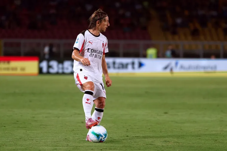 'Harry Potter dodavanja': Nogometni svijet klanja se Modriću