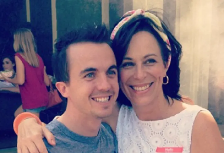 Od televizijske zvijezde do NASCAR staza: Evo kako danas izgleda 'Malcolm' u 40. godini