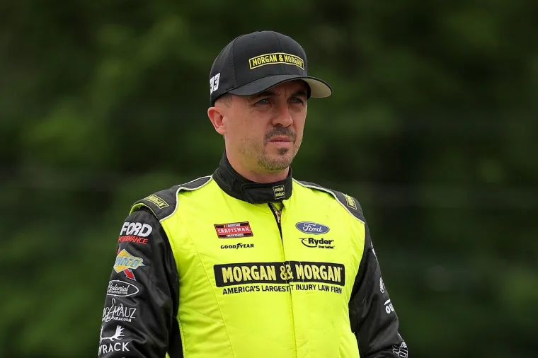 Od televizijske zvijezde do NASCAR staza: Evo kako danas izgleda 'Malcolm' u 40. godini