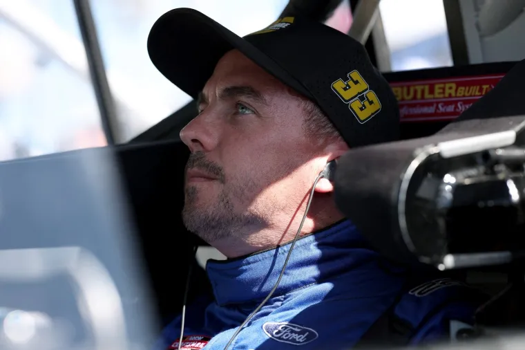 Od televizijske zvijezde do NASCAR staza: Evo kako danas izgleda 'Malcolm' u 40. godini